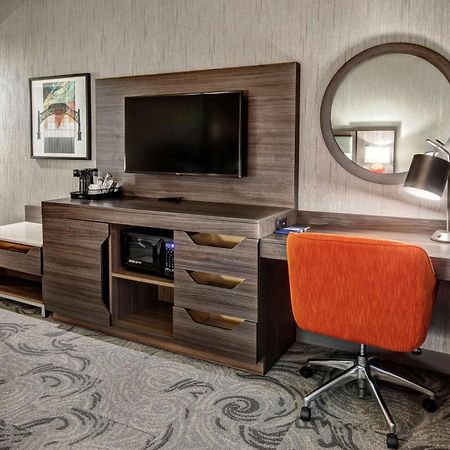 Hampton Inn Fresno Airport Εξωτερικό φωτογραφία