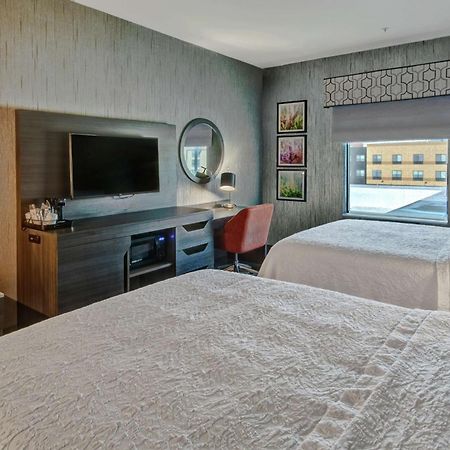 Hampton Inn Fresno Airport Εξωτερικό φωτογραφία