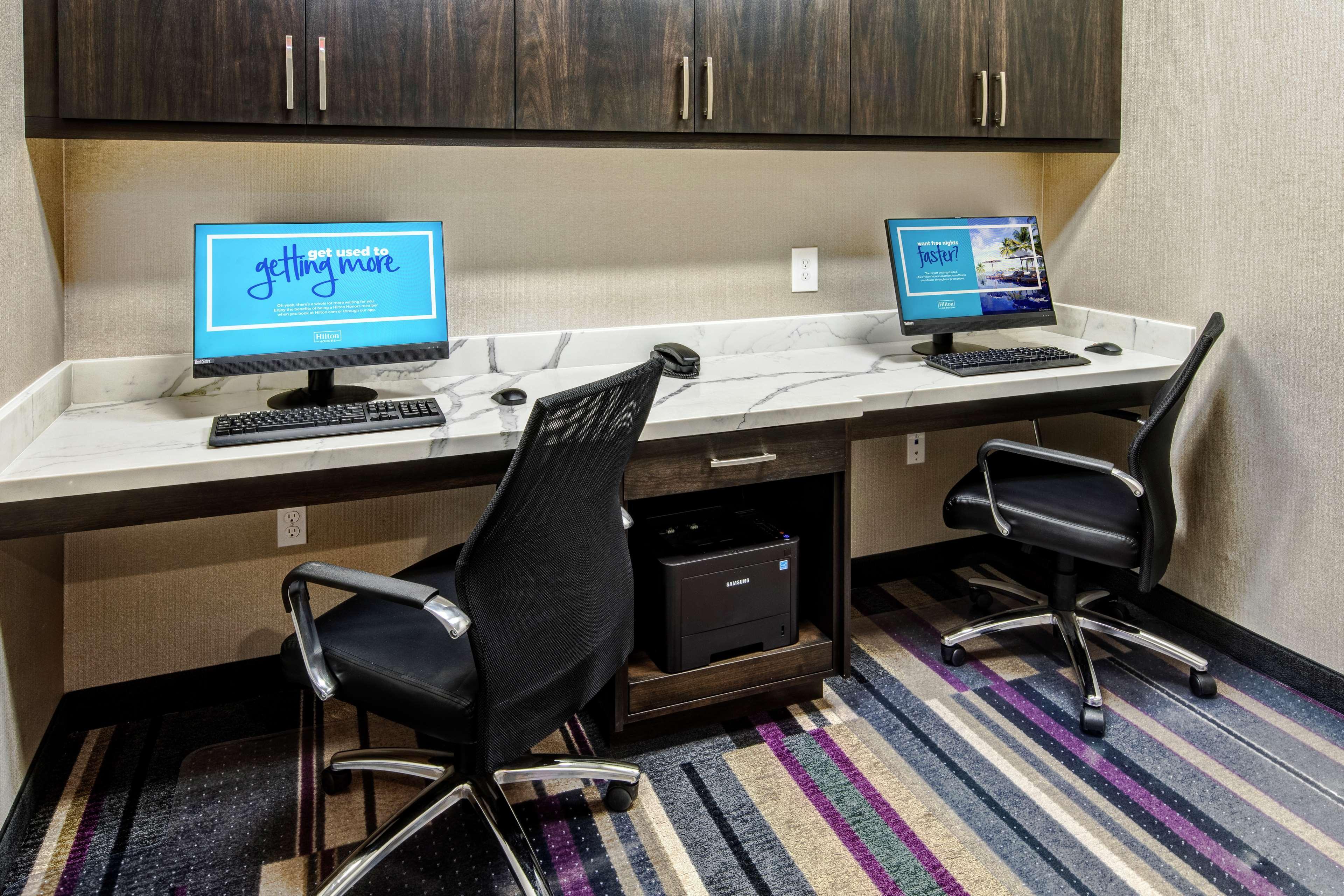 Hampton Inn Fresno Airport Εξωτερικό φωτογραφία
